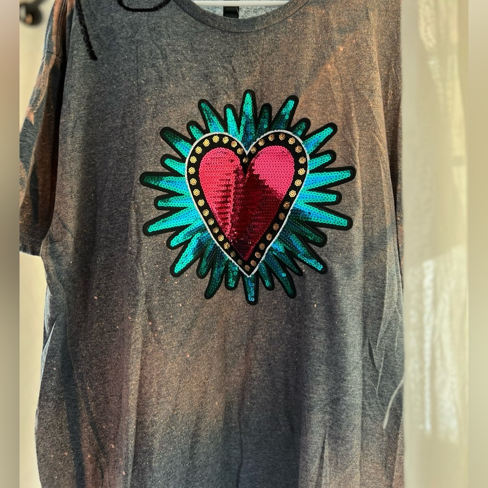 Sequin heart Gideon tshirt. NWT